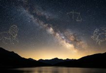 Zodiile care primesc daruri divine în 2026. Nativii binecuvântați intră într-un an al miracolelor Cer înstelat și simboluri zodiacale, imagine ilustrativă pentru un articol despre zodiile favorizate în 2026