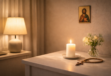 Rugăciunea care aduce liniște atunci când nu mai avem răspunsuri Atmosferă liniștită de seară, potrivită pentru rugăciune și reflecție