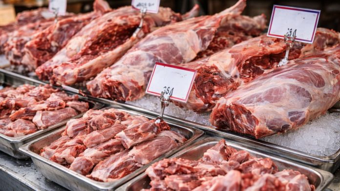 Creștere de preț la carnea de miel înainte de Paște în piețele din România