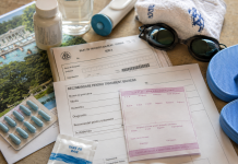 Documente de pensie și materiale medicale reprezentând biletele de tratament pentru pensionari