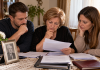 Soțul moare și avea datorii la bancă. Sunt obligați soția și copiii să plătească ratele? Ce se întâmplă cu datoriile la moștenire Contract de credit și acte de moștenire după decesul unei persoane care avea datorii la bancă